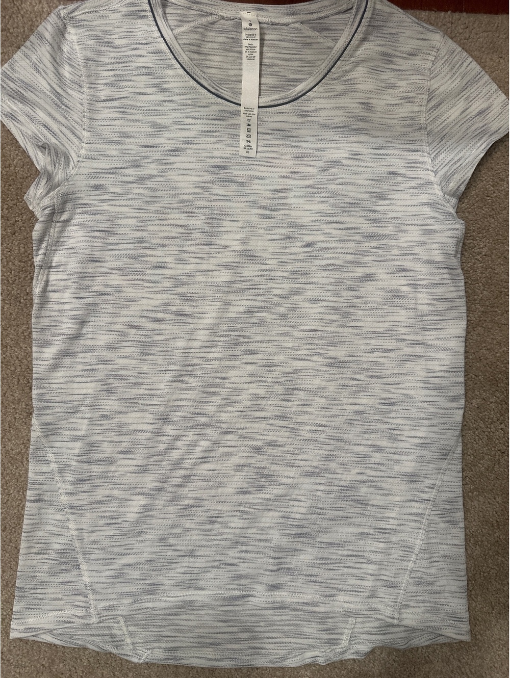 (3)Lululemon Women's Athletic Short Sleeve Top Size 4
